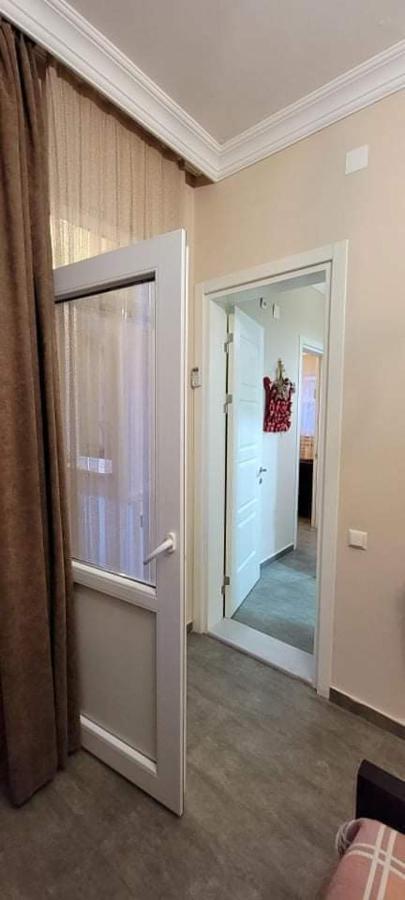 Guest House Kldiashvili Batumi Exterior photo