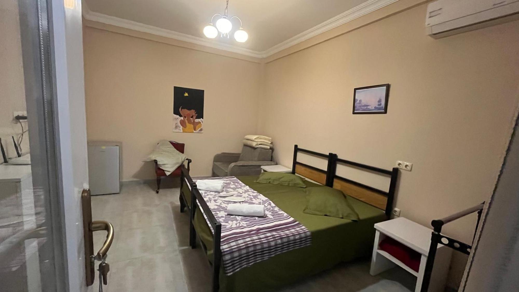 Guest House Kldiashvili Batumi Exterior photo